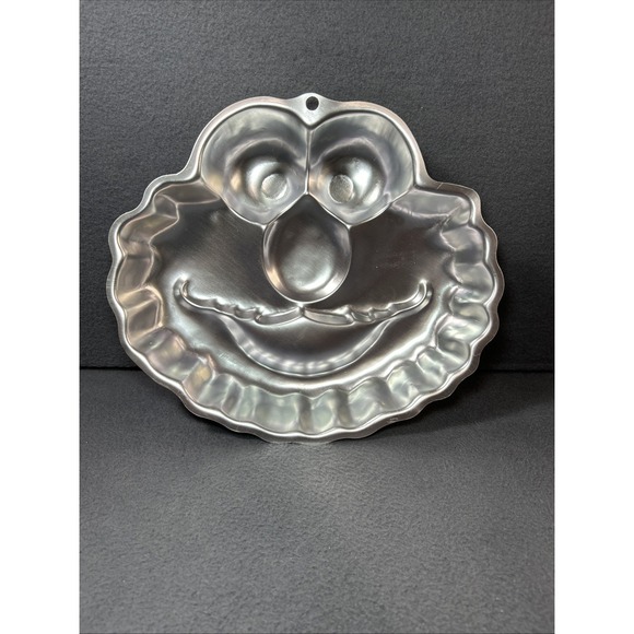 Wilton Other - 2002 Wilton Sesame Street Elmo Face Cake Pan Mold‎ #2105-3461 Excellent